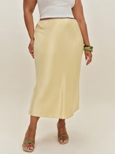 layla satin skirt es