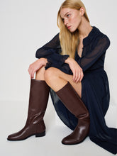 velvet hour knee boot