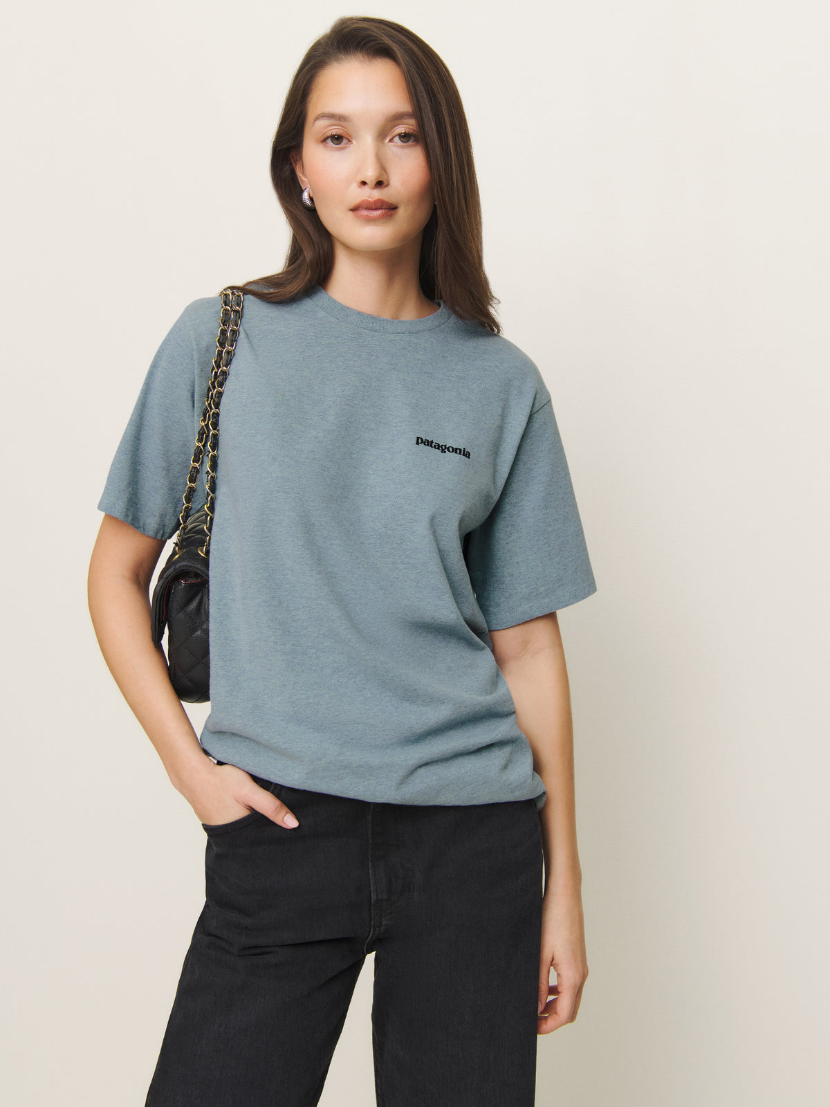 patagonia men's p-6 logo responsibili-tee