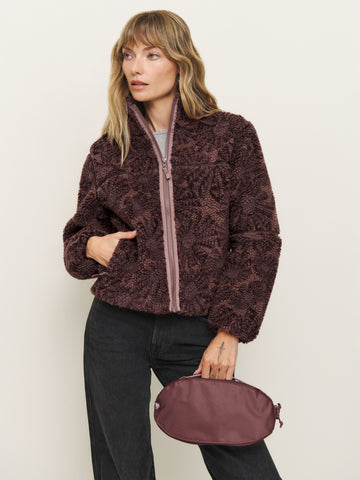 patagonia black hole small cube