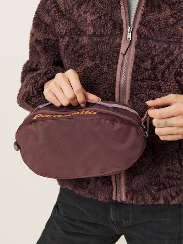 patagonia black hole small cube