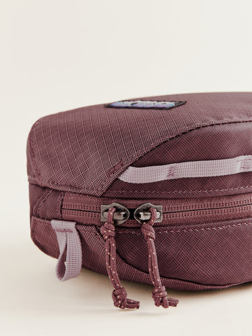 patagonia black hole small cube