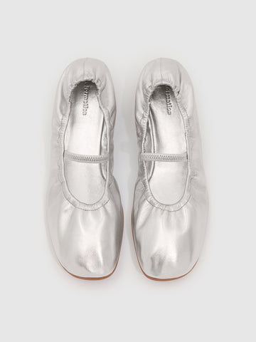 buffy ruched ballet flat