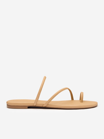 ludo toe ring strappy flat sandal