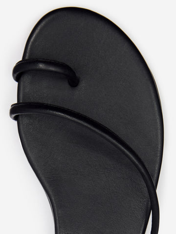 ludo toe ring strappy flat sandal