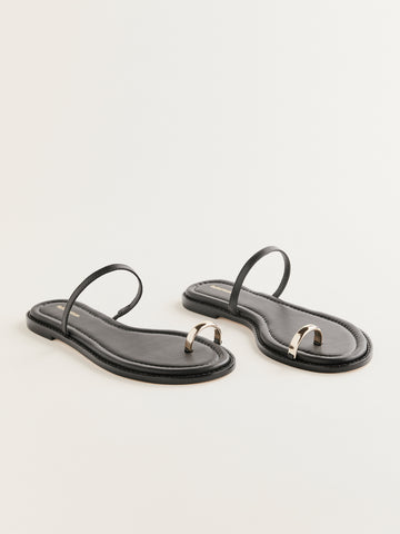 cassandra flat sandal