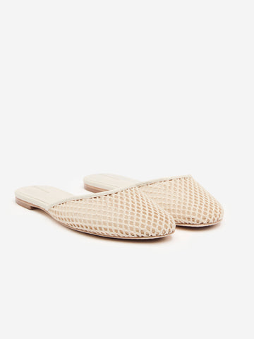 melly flat mule