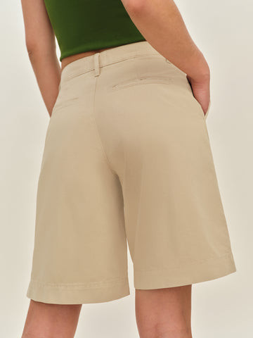 malia mid rise 10” trouser twill shorts