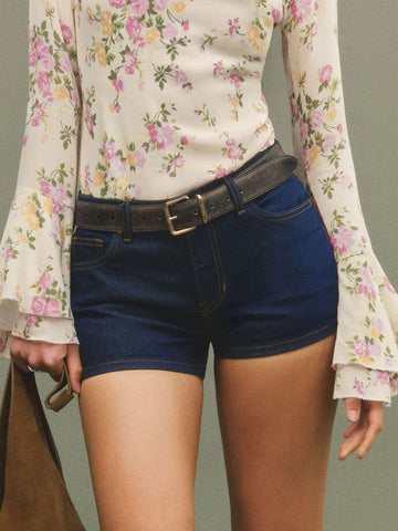 annie stretch low rise 2.5” jean shorts