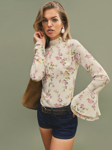 annie stretch low rise 2.5” jean shorts