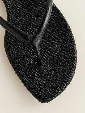 onyx thong sandal