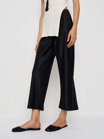 gale satin mid rise capri pant