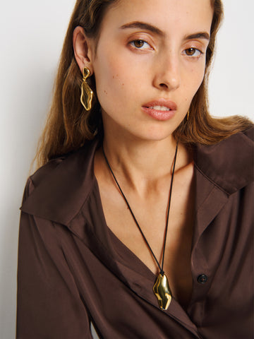 carmel drop earrings