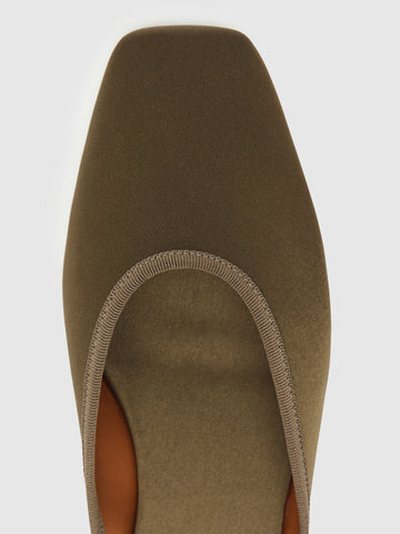 priya flat mule